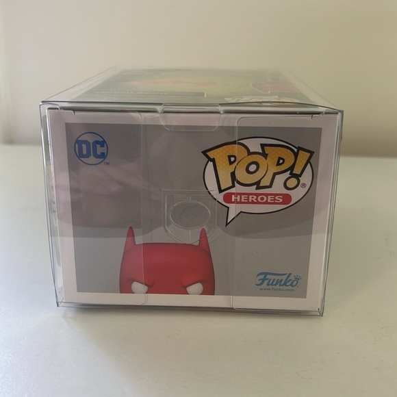 SDCC 2024 Batman/Superman Fusion Funko pop - Picture 4 of 4